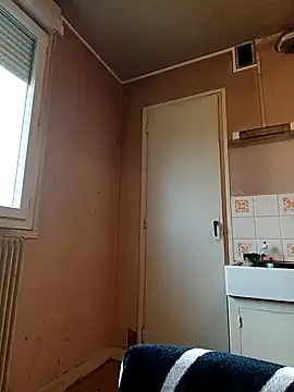 Nell-X online show from October 2025 08:03:01 AM