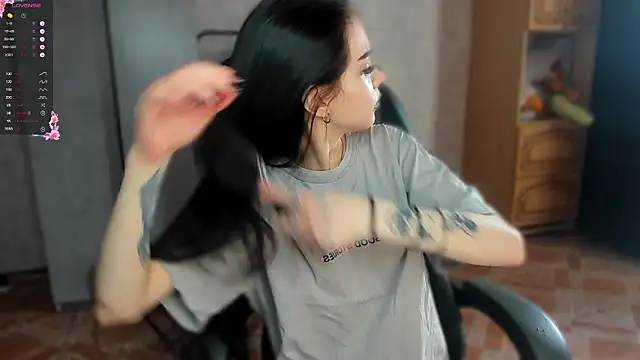 SweetyDeviliya online show from March 2026 11:31:01 AM