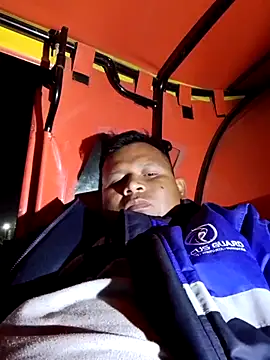 zeta29 online show from November 2025 04:26:01 AM