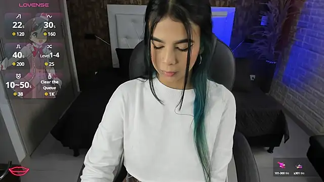 Snapshot of EMALINDA__HILSS chatting on March 2025 12:01:02 PM EMALINDA HILSS online show from March 2025 12:01:02 PM