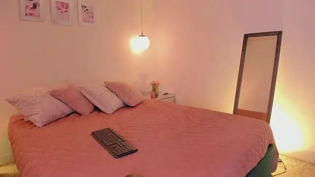 ibella7 online show from March 2026 07:15:01 PM