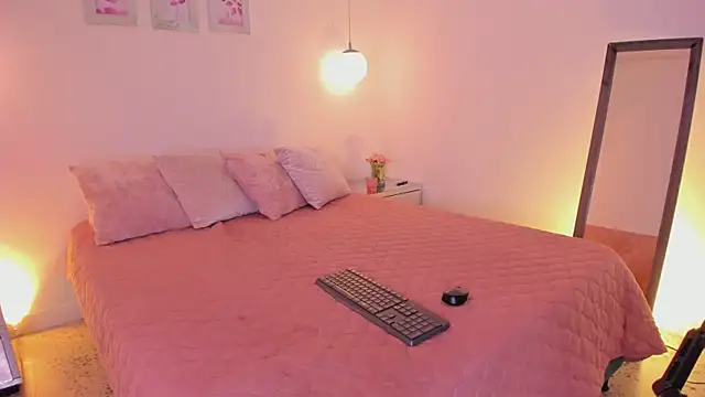 ibella7 online show from March 2026 07:38:01 PM