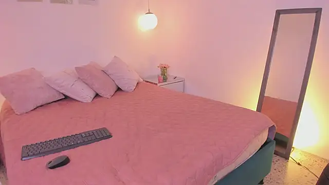 ibella7 online show from March 2026 07:48:01 PM