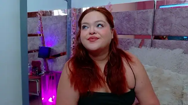 Snapshot of Dakota-Bruce chatting on October 2025 03:55:01 PM Dakota-Bruce online show from October 2025 03:55:01 PM