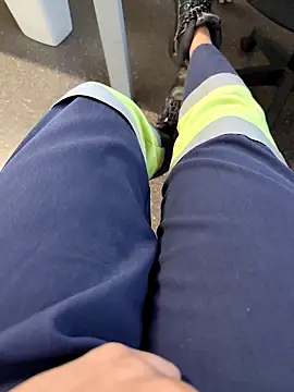 coppiapazza online show from October 2025 05:31:02 AM