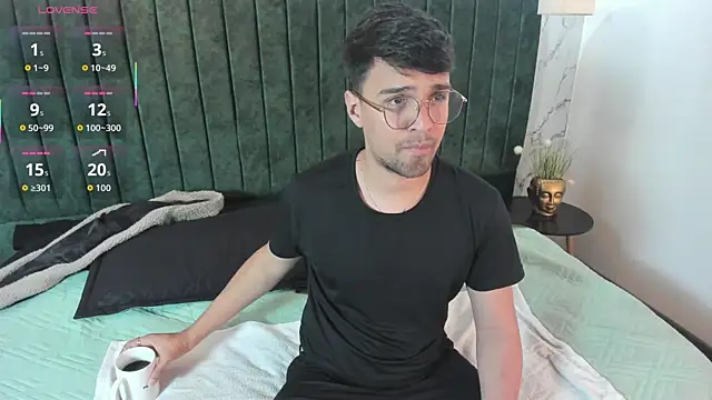 Edward max online show from April 2026 03:46:02 AM