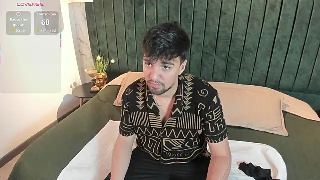 Edward max online show from April 2026 03:33:01 AM