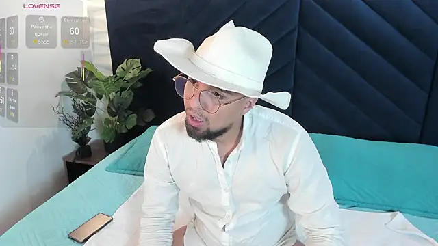 Edward max online show from March 2026 03:40:01 AM