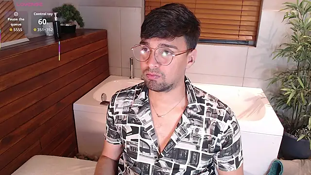 Edward max online show from April 2026 03:30:02 AM