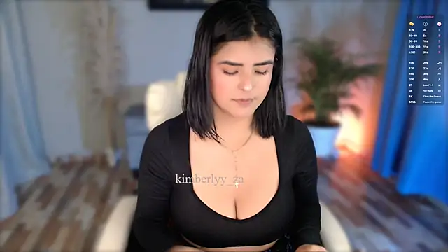 kim zaratte online show from September 2025 01:11:01 AM