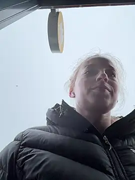 Hr Frk Olsen online show from February 2026 12:51:02 PM