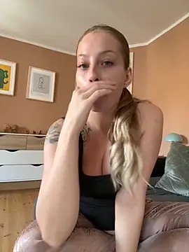 Hr Frk Olsen online show from September 2025 11:37:01 AM