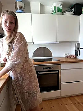 Hr Frk Olsen online show from October 2025 10:40:02 AM