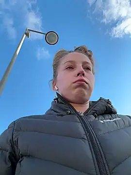 Hr Frk Olsen online show from February 2026 08:22:02 AM