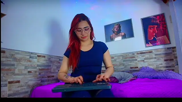 Snapshot of Melannytaylor chatting on December 2025 01:41:02 AM Melannytaylor online show from December 2025 01:41:02 AM