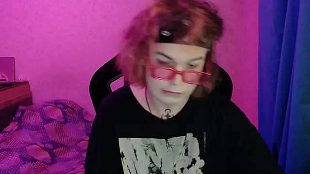 Steve Mi online show from October 2025 05:42:02 PM