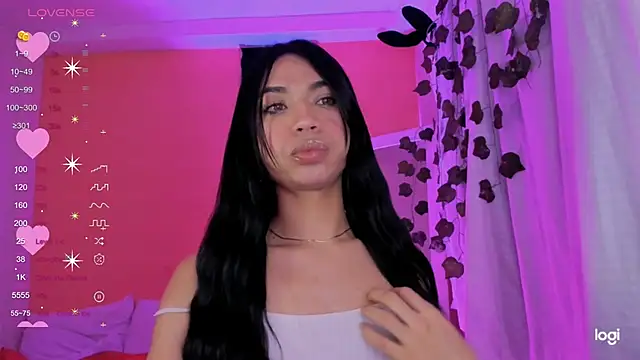Snapshot of AndreaSweet_ chatting on February 2025 09:21:02 AM AndreaSweet  online show from February 2025 09:21:02 AM
