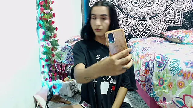 liissa 0 online show from May 2026 06:41:01 AM