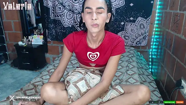 liissa 0 online show from September 2025 05:01:02 AM