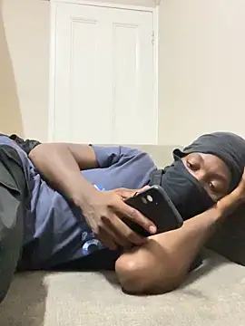 Mischevous T69 online show from November 2025 05:24:01 PM