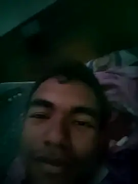 Reynold2608 online show from May 2026 01:17:02 PM
