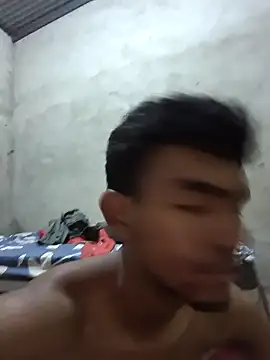 Snapshot of Reynold2608 chatting on December 2024 11:37:02 PM Reynold2608 online show from December 2024 11:37:02 PM