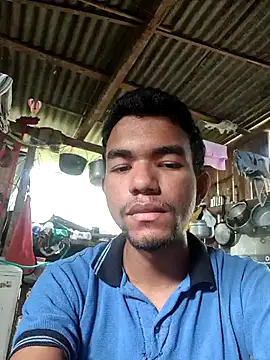 Snapshot of Reynold2608 chatting on December 2025 08:14:01 PM Reynold2608 online show from December 2025 08:14:01 PM