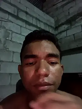 Reynold2608 online show from March 2026 01:10:01 AM