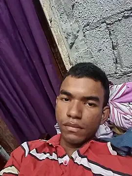 Snapshot of Reynold2608 chatting on November 2025 03:45:01 PM Reynold2608 online show from November 2025 03:45:01 PM