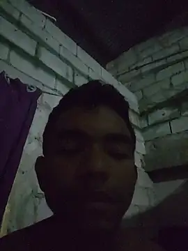 Reynold2608 online show from June 2026 03:18:01 AM