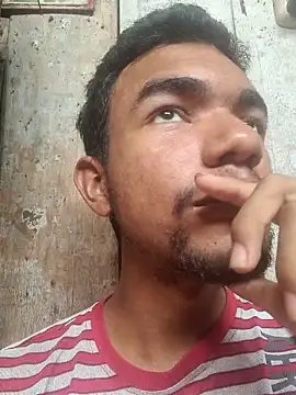 Reynold2608 online show from December 2025 08:01:02 PM