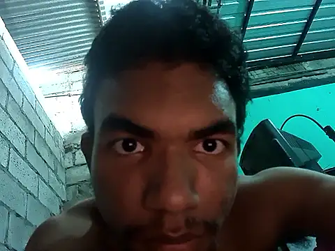 Reynold2608 online show from January 2026 10:14:01 PM