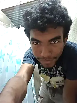 Snapshot of Reynold2608 chatting on February 2025 11:14:02 PM Reynold2608 online show from February 2025 11:14:02 PM