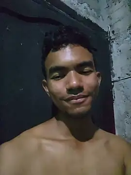 Snapshot of Reynold2608 chatting on July 2026 01:19:02 AM Reynold2608 online show from July 2026 01:19:02 AM