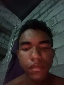 Reynold2608 online show from April 2026 03:35:01 AM