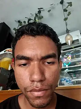 Reynold2608 online show from April 2026 10:16:02 PM