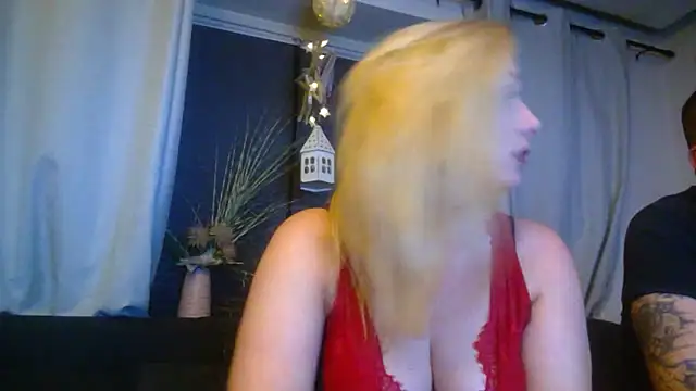 DevilsAngel13 online show from November 2025 11:26:01 PM