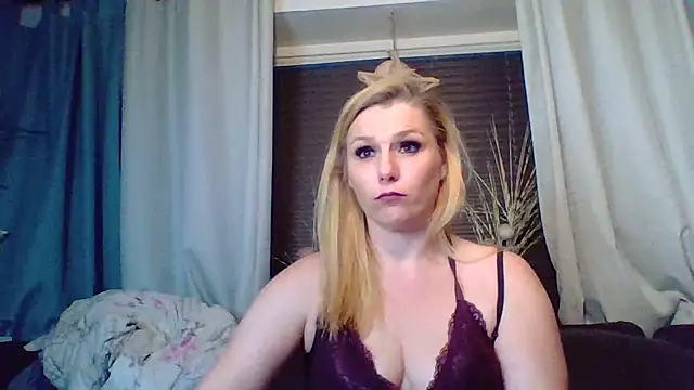 DevilsAngel13 online show from November 2025 09:30:01 PM