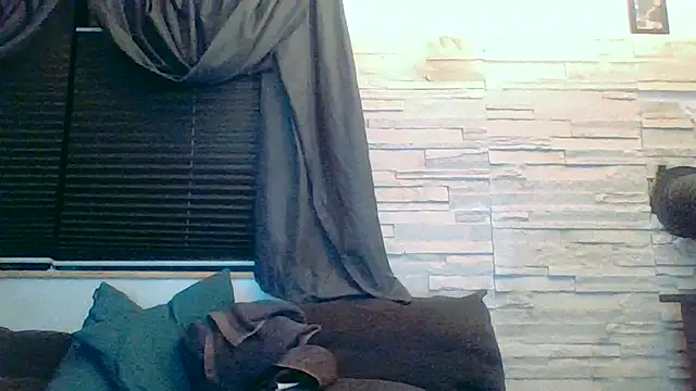 DevilsAngel13 online show from October 2025 05:46:02 PM