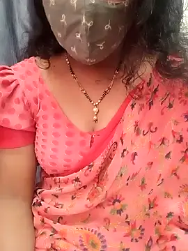 Snapshot of Manisha-Love chatting on January 2025 04:43:01 AM Manisha-Love online show from January 2025 04:43:01 AM