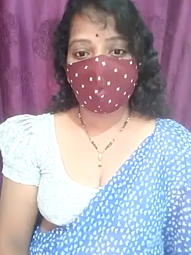 Snapshot of Manisha-Love chatting on October 2025 04:02:02 AM Manisha-Love online show from October 2025 04:02:02 AM