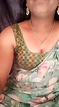 Snapshot of Manisha-Love chatting on January 2025 09:46:01 AM Manisha-Love online show from January 2025 09:46:01 AM