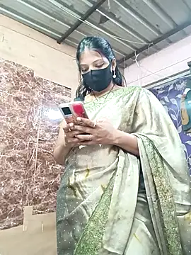 queensenorita online show from November 2025 05:25:01 AM