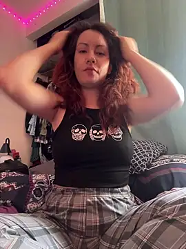 Nina-Chick777 online show from May 2026 05:05:01 PM