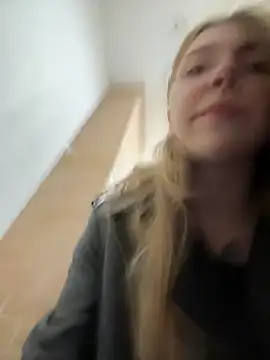 Sunny   Bunny online show from October 2025 01:11:01 PM