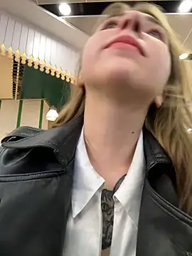 Sunny   Bunny online show from February 2025 06:15:02 PM