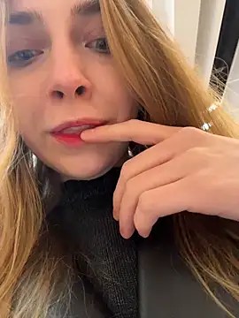 Sunny   Bunny online show from February 2026 12:14:01 PM