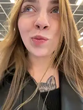 Sunny   Bunny online show from November 2025 01:05:02 PM