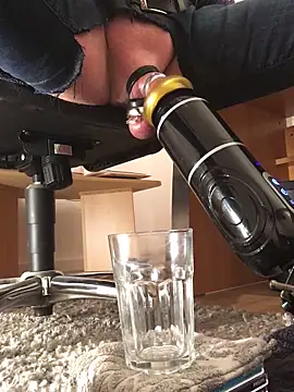 Snapshot of Inseminator69 chatting on October 2025 05:31:01 AM Inseminator69 online show from October 2025 05:31:01 AM