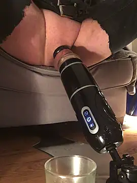 Snapshot of Inseminator69 chatting on December 2024 03:54:02 PM Inseminator69 online show from December 2024 03:54:02 PM